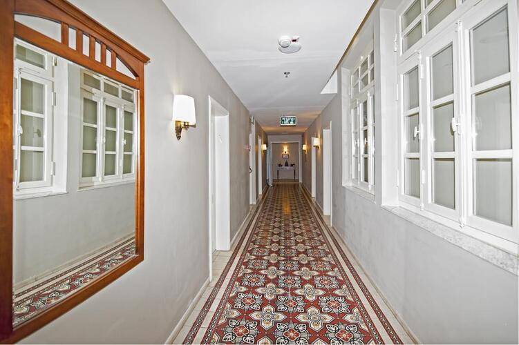 The Colony Hotel