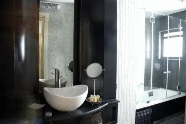 Villa Carmel Boutique