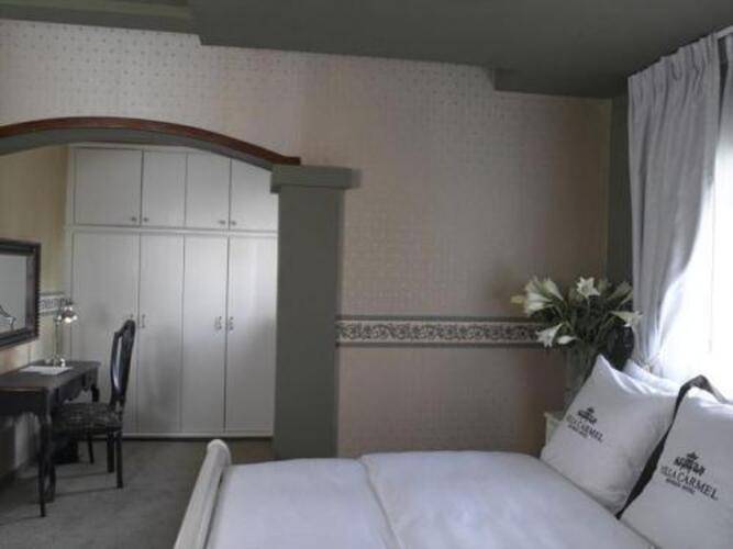 Villa Carmel Boutique