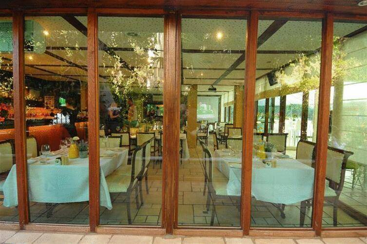 Villa Carmel Boutique