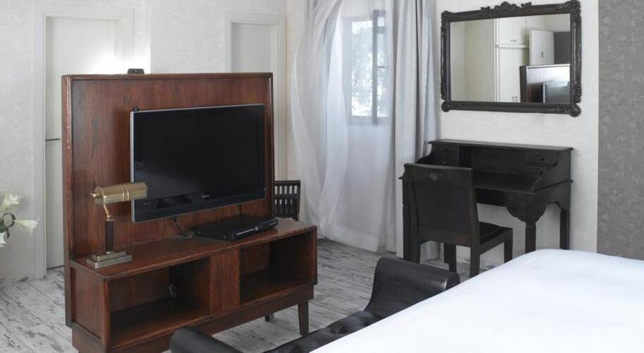 Villa Carmel Boutique