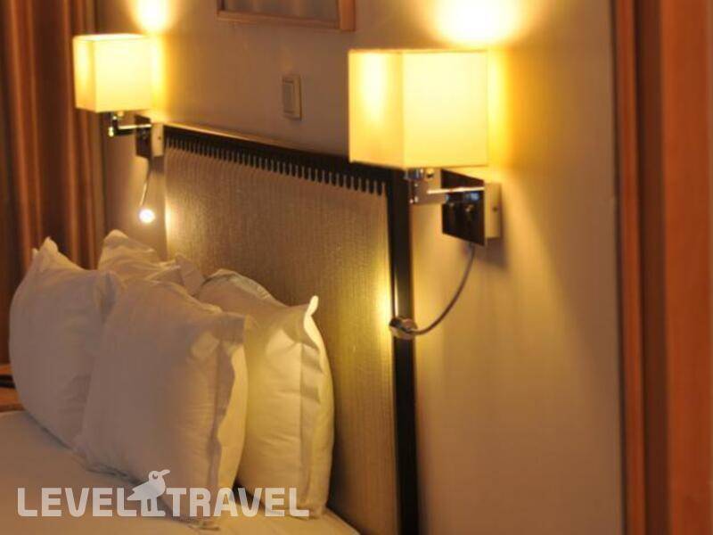 Фотография Orchid Okeanos Suites Hotel