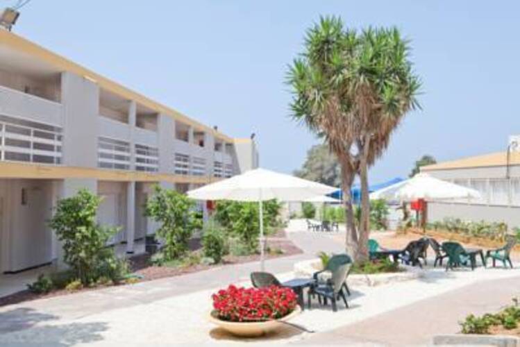 Q Hotel Village
