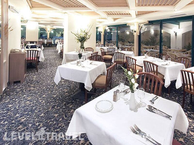 Фотография Brown Bobo Hotel (Ex.Metropolitan Suites)