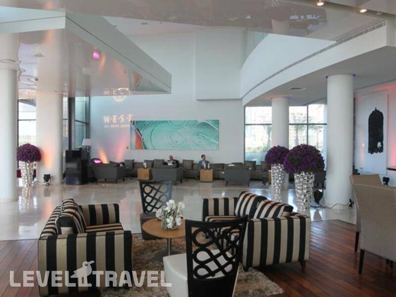 Фотография West Hotel