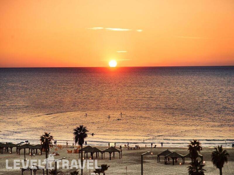 Фотография Brown Golden House (Ex.De La Mer By)