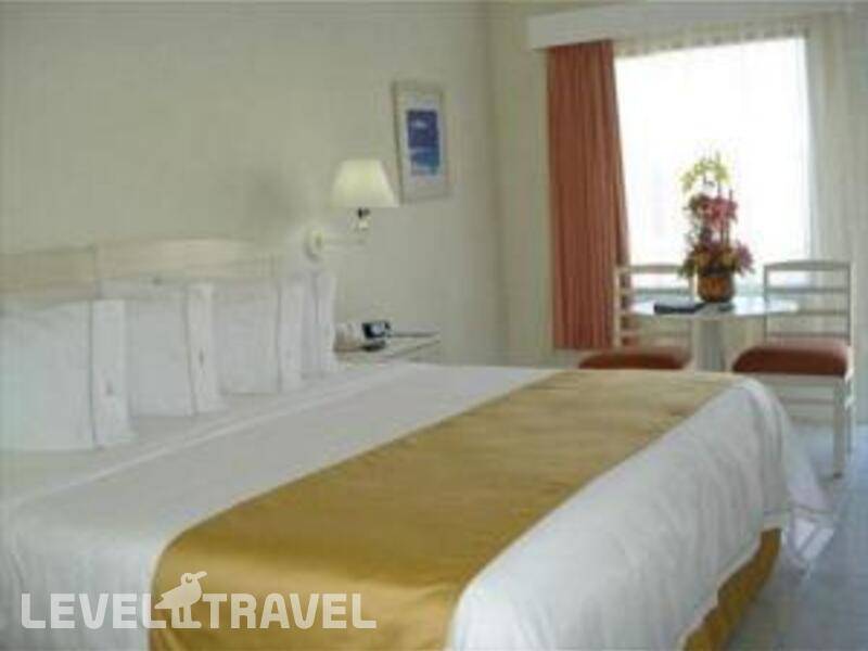Фотография Holiday Inn Express Cancun Фотография Holiday Inn Express Cancun