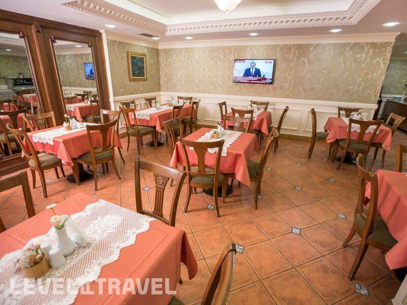 Фотография Golden Crown Hotel