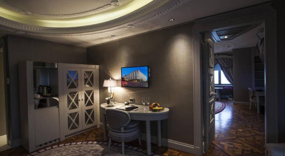 Wyndham Istanbul Kalamis Marina Hotel