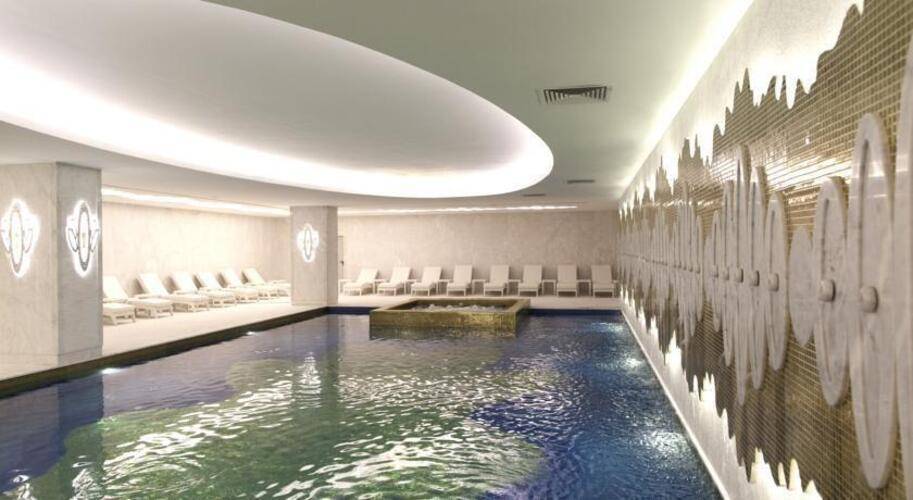Wyndham Istanbul Kalamis Marina Hotel