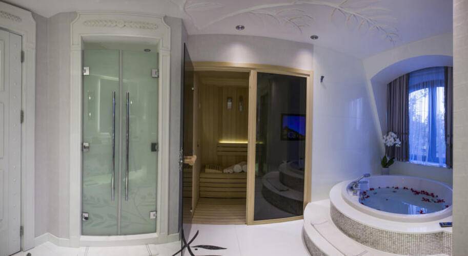 Wyndham Istanbul Kalamis Marina Hotel