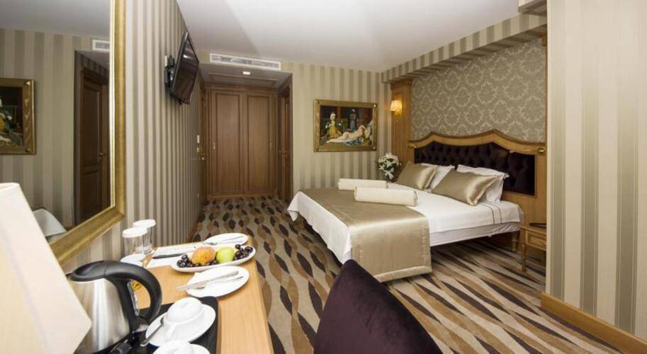 Aprilis Hotel