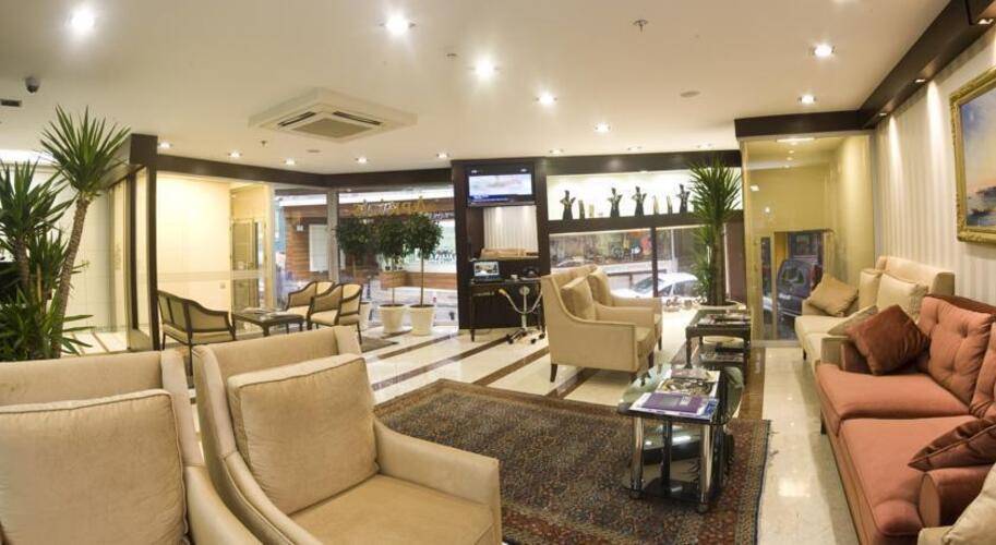 Aprilis Hotel