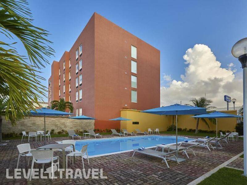 Фотография City Express Junior Cancun (Ex.City Junior Cancun)