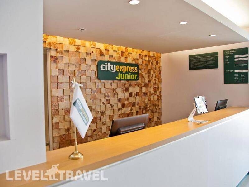 Фотография City Express Junior Cancun (Ex.City Junior Cancun) Фотография City Express Junior Cancun (Ex.City Junior Cancun)