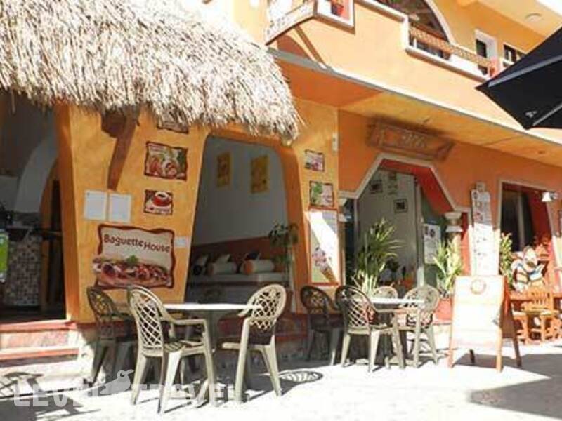 Фотография Hotel Bucaneros