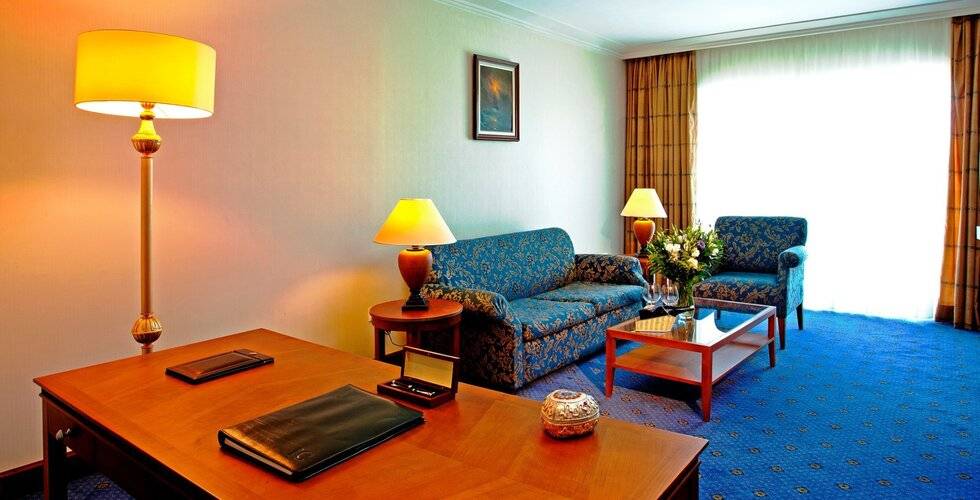 IC Hotels Airport