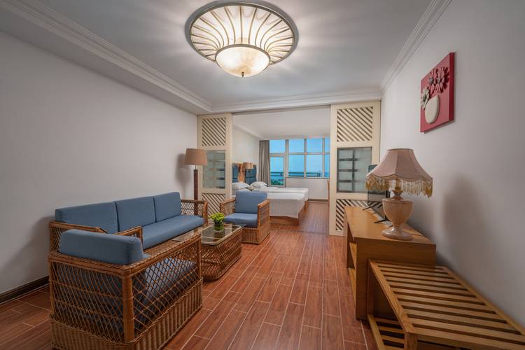 Huayuan Hotspring Seaview Hotel Sanya