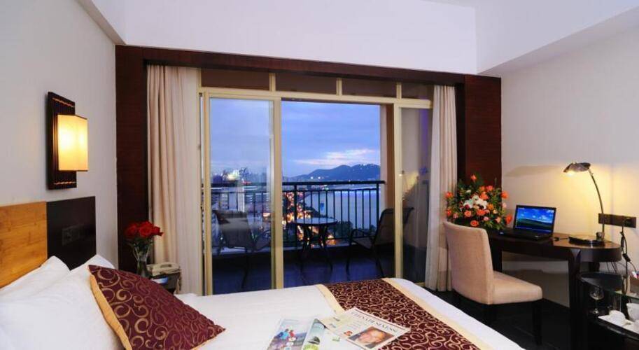Shengyi Holiday Villa Hotel & Suites Sanya