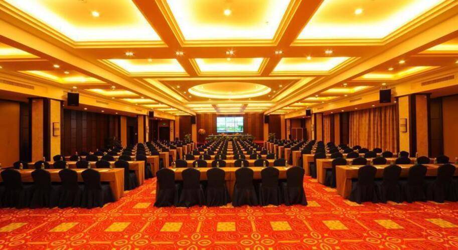 Shengyi Holiday Villa Hotel & Suites Sanya