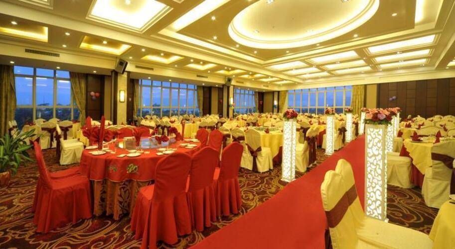 Shengyi Holiday Villa Hotel & Suites Sanya
