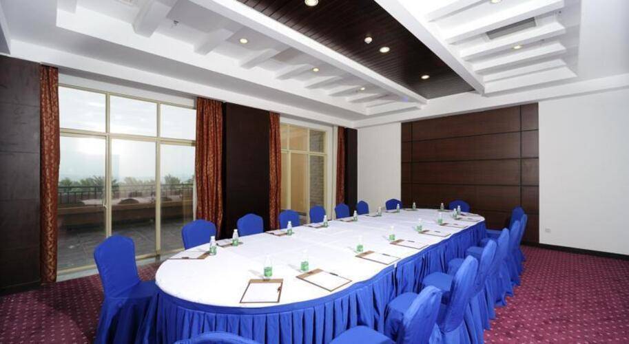 Shengyi Holiday Villa Hotel & Suites Sanya