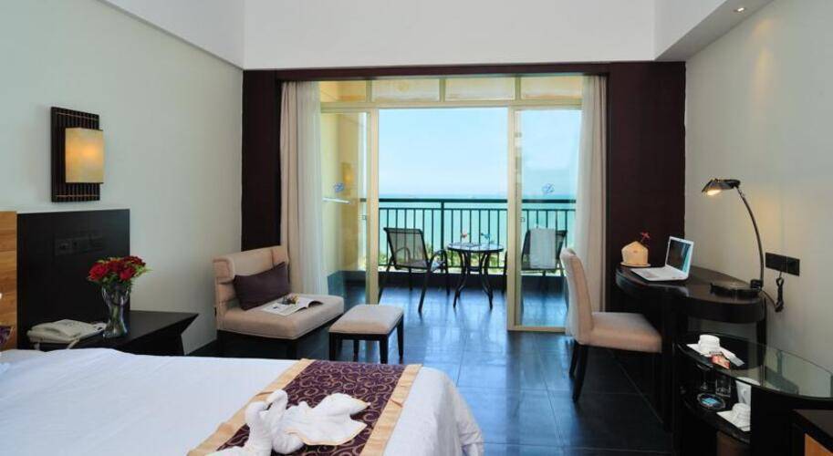 Shengyi Holiday Villa Hotel & Suites Sanya