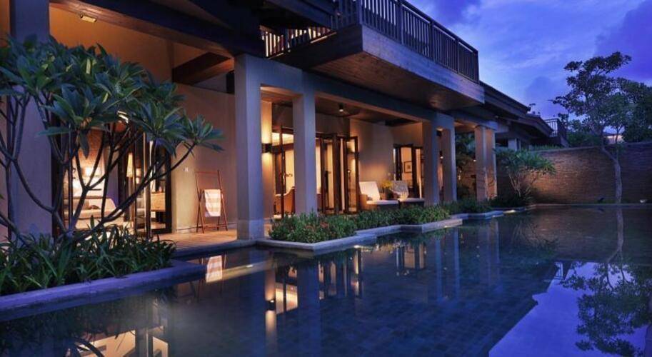 Narada Resort & Spa Perfume Bay Hotel