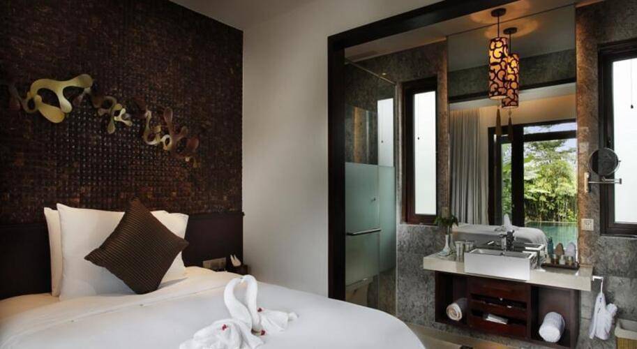 Narada Resort & Spa Perfume Bay Hotel