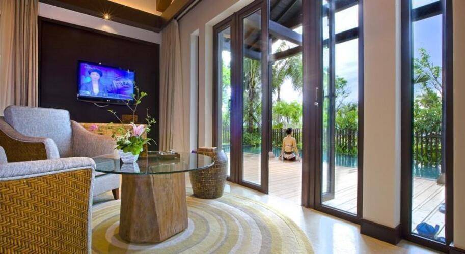 Narada Resort & Spa Perfume Bay Hotel