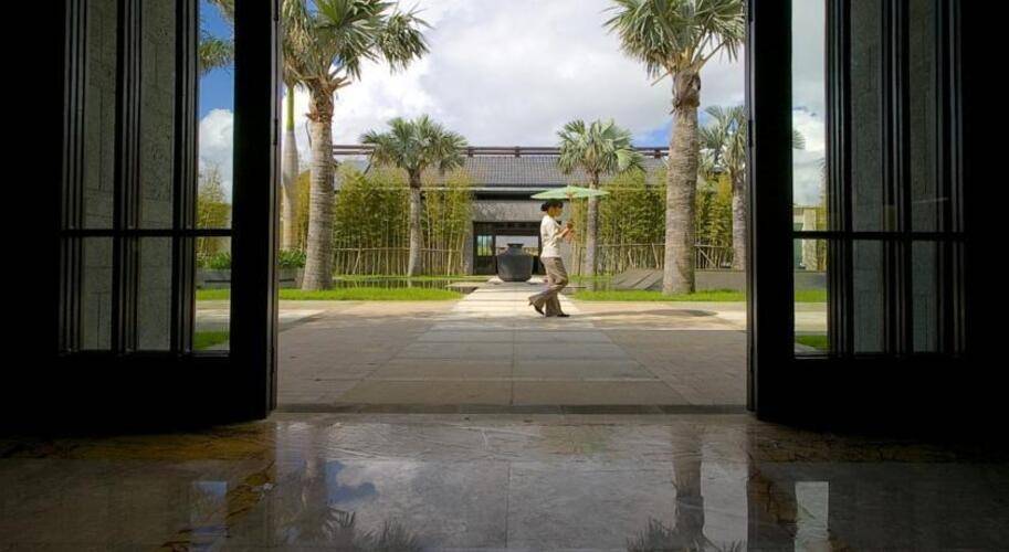 Narada Resort & Spa Perfume Bay Hotel