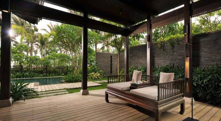 Narada Resort & Spa Perfume Bay Hotel