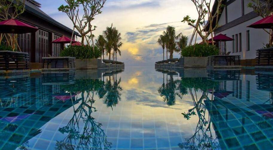 Narada Resort & Spa Perfume Bay Hotel
