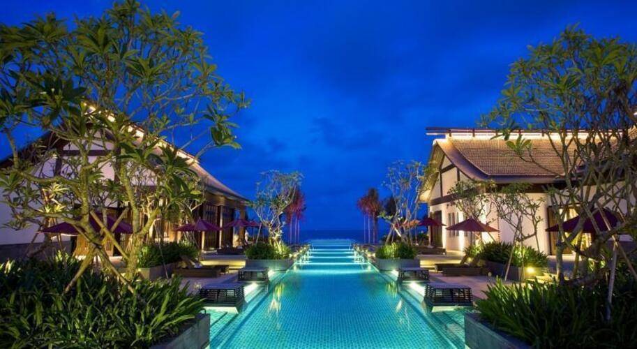 Narada Resort & Spa Perfume Bay Hotel