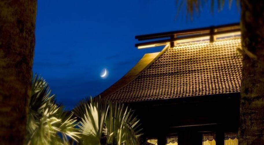 Narada Resort & Spa Perfume Bay Hotel