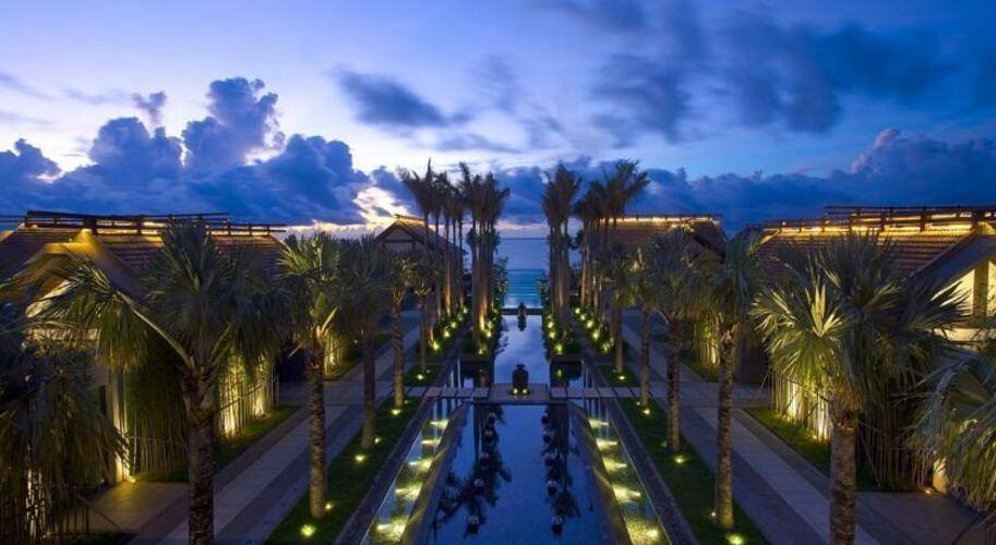 Narada Resort & Spa Perfume Bay Hotel