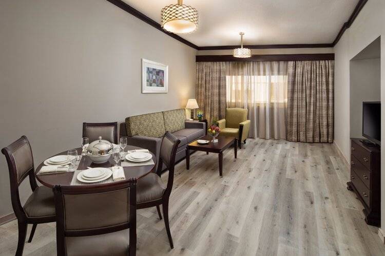 Savoy Crest Hotel Apartment