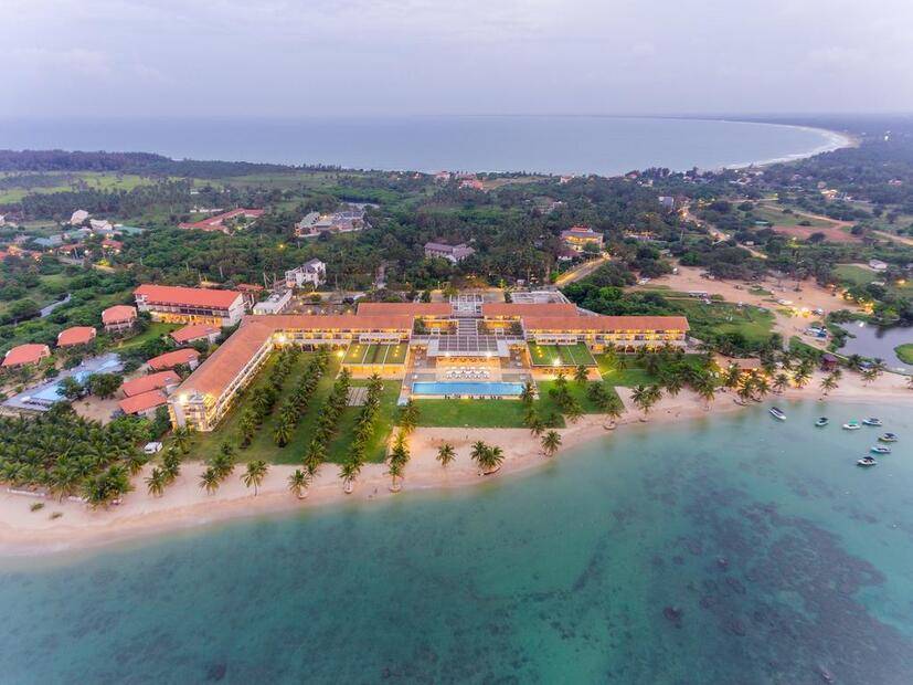 Amaya Beach Resort & Spa (Ex. Centara Passikudah Resort & Spa)
