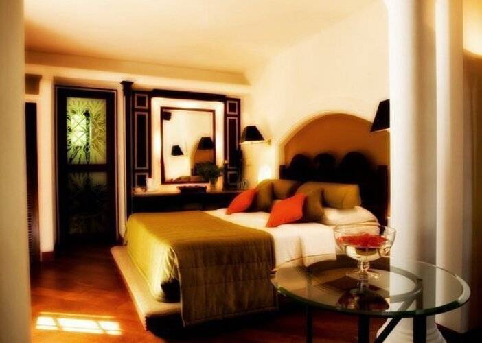 Cinnamon Lodge
