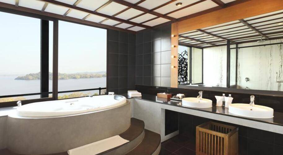 The Heritance Kandalama Hotel