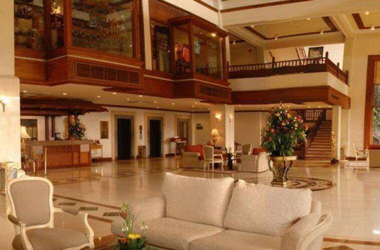 Earls Regency Hotel