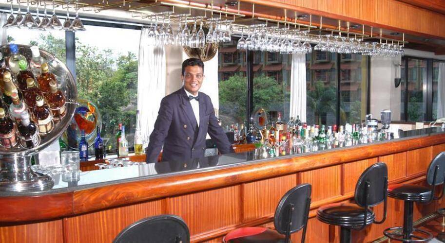 Earls Regency Hotel