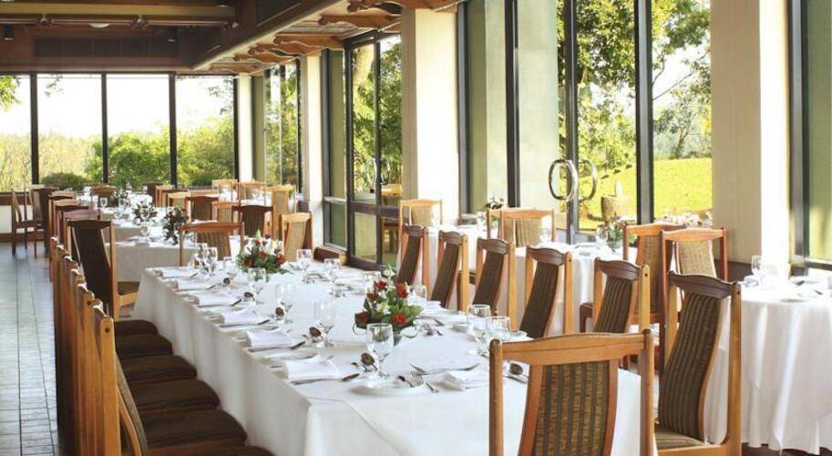 Earls Regency Hotel