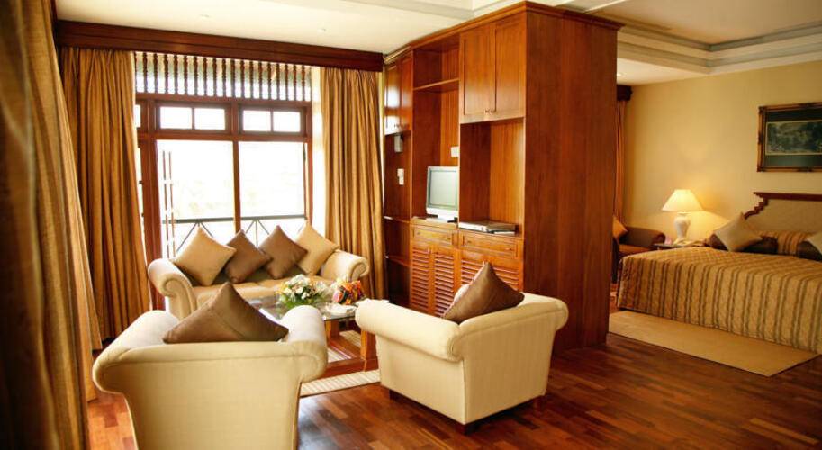 Mahaweli Reach Hotel