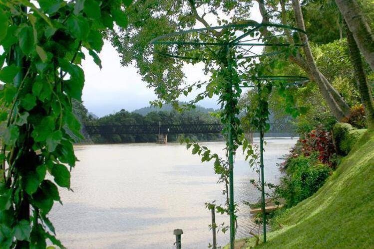 Mahaweli Reach Hotel