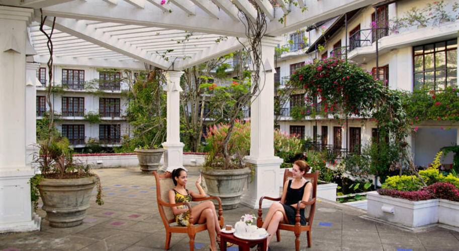 Mahaweli Reach Hotel