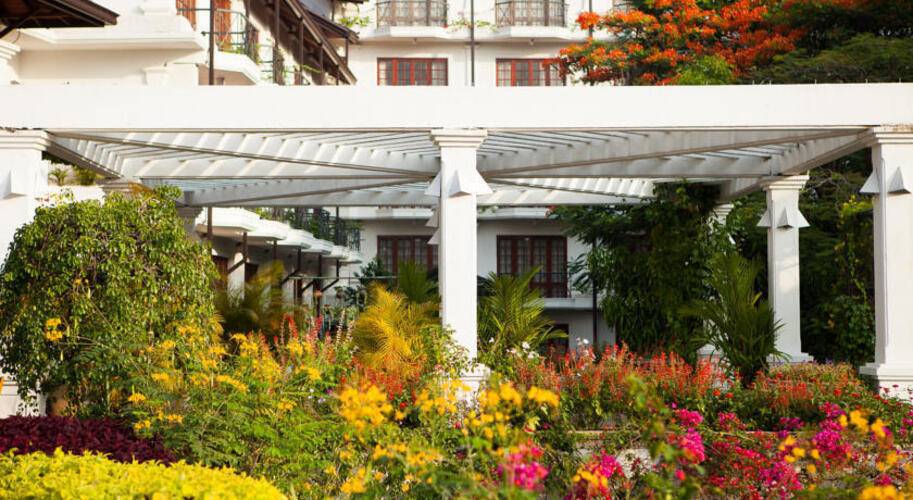 Mahaweli Reach Hotel