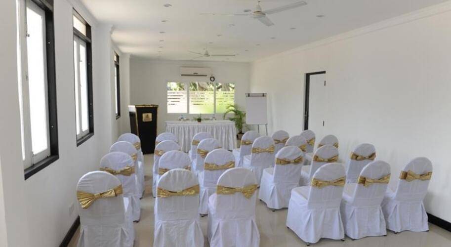 Golden Star Beach Hotel