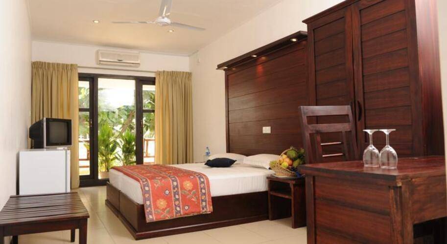 Golden Star Beach Hotel