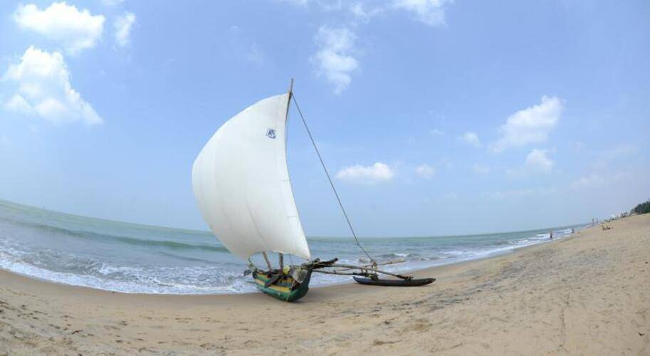 Golden Star Beach Hotel